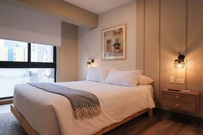 2 bedrooms, iron/ironing board, WiFi, bed sheets - w* | Fancy 2BR with Balcony in Miraflores (Miraflores)