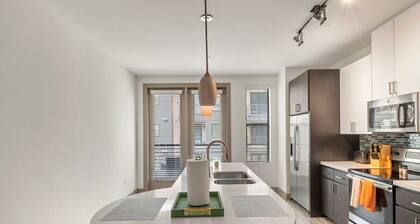 Modern 2BR CozySuites on Town Lake waterfront 10