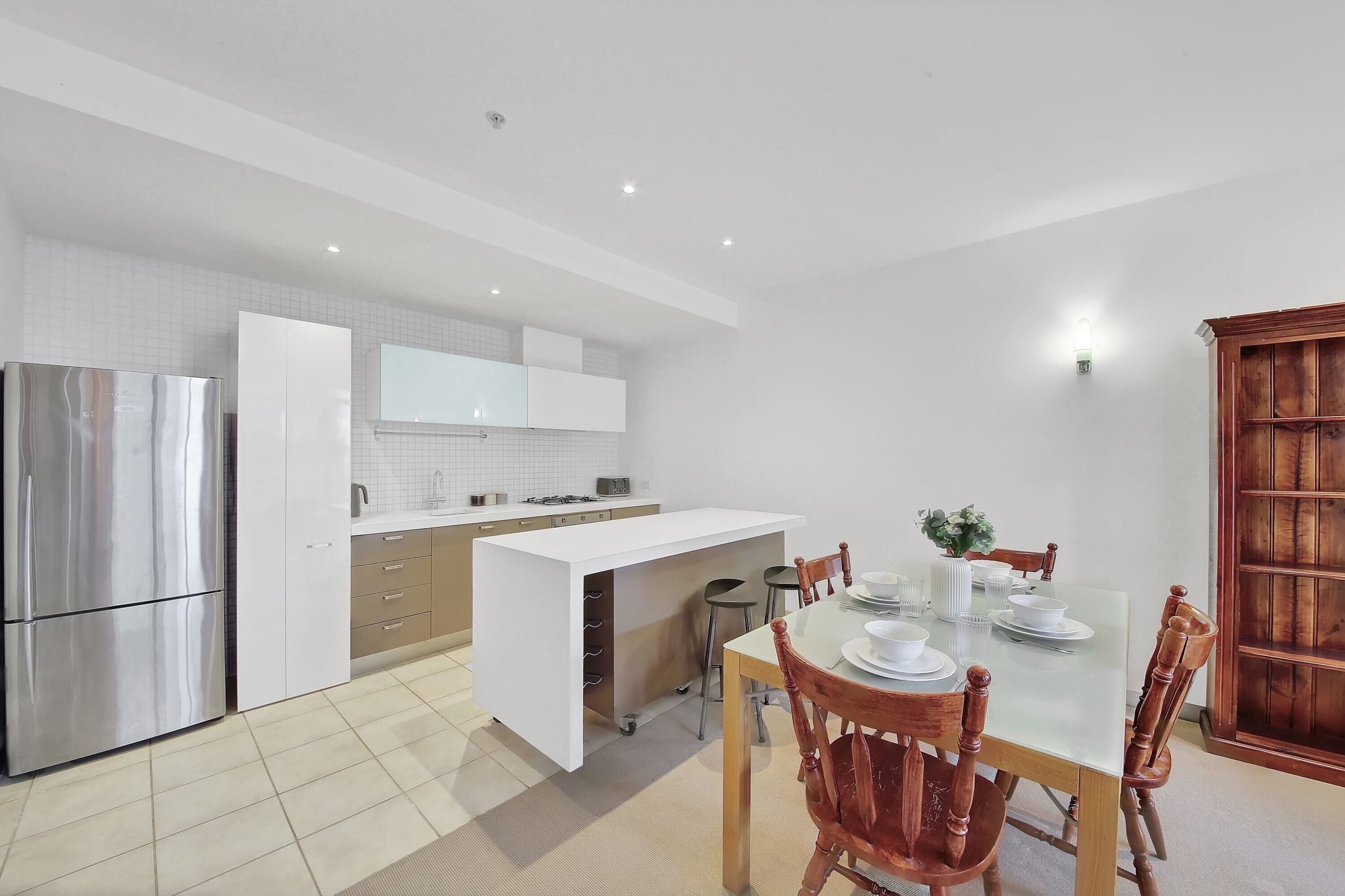 A 2BR Apt Near Melbourne Uni, FREE Parking