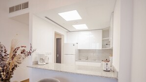 Unclassified image, 4 of 31, button - Rustic 1BR with Urban Views (Abu Dhabi)