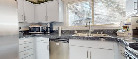 Condo, 2 Bedrooms | Private kitchen | Fridge, oven, coffee/tea maker, toaster