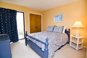 3 bedrooms, WiFi - Pebble Beach E-102, Oceanview Condo in Emerald Isle, NC! (Emerald Isle)