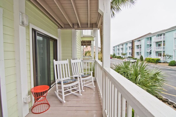 Terrace/patio - Pebble Beach E-102, Oceanview Condo in Emerald Isle, NC! (Emerald Isle)