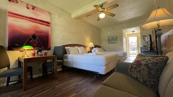 Zimmer, 1 Schlafzimmer | 1 Schlafzimmer, laptopgeeigneter Arbeitsplatz, Bügeleisen/Bügelbrett