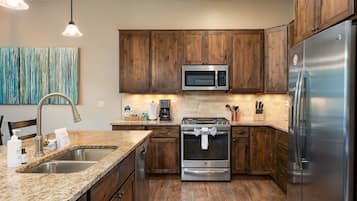 單棟房屋, 4 間臥室 | 私人廚房 | 雪櫃、焗爐、咖啡機/沖茶器、多士爐