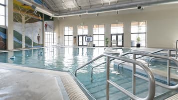 House, 4 Bedrooms | Kolam renang