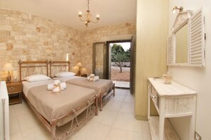 2 makuuhuonetta, silitysrauta/-lauta, vauvan matkasänky, ilmainen Wi-Fi