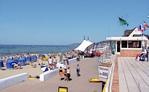 Magnifique vue sur la mer direct sur la plage appartement 110m2 8-9 pers terrass