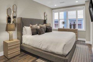 3 bedrooms, iron/ironing board, internet, bed sheets