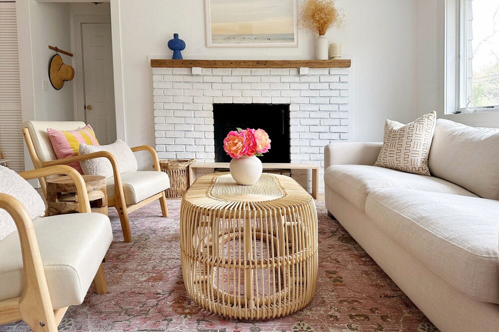 Laid Back Hamptons Beach Bungalow in the Springs