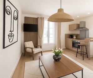 Interior - Cosy studio -  Eiffel Tower & Invalides (Paris)
