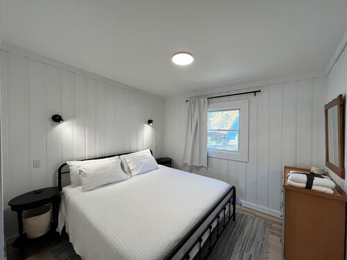 Waterfront mid-century modern