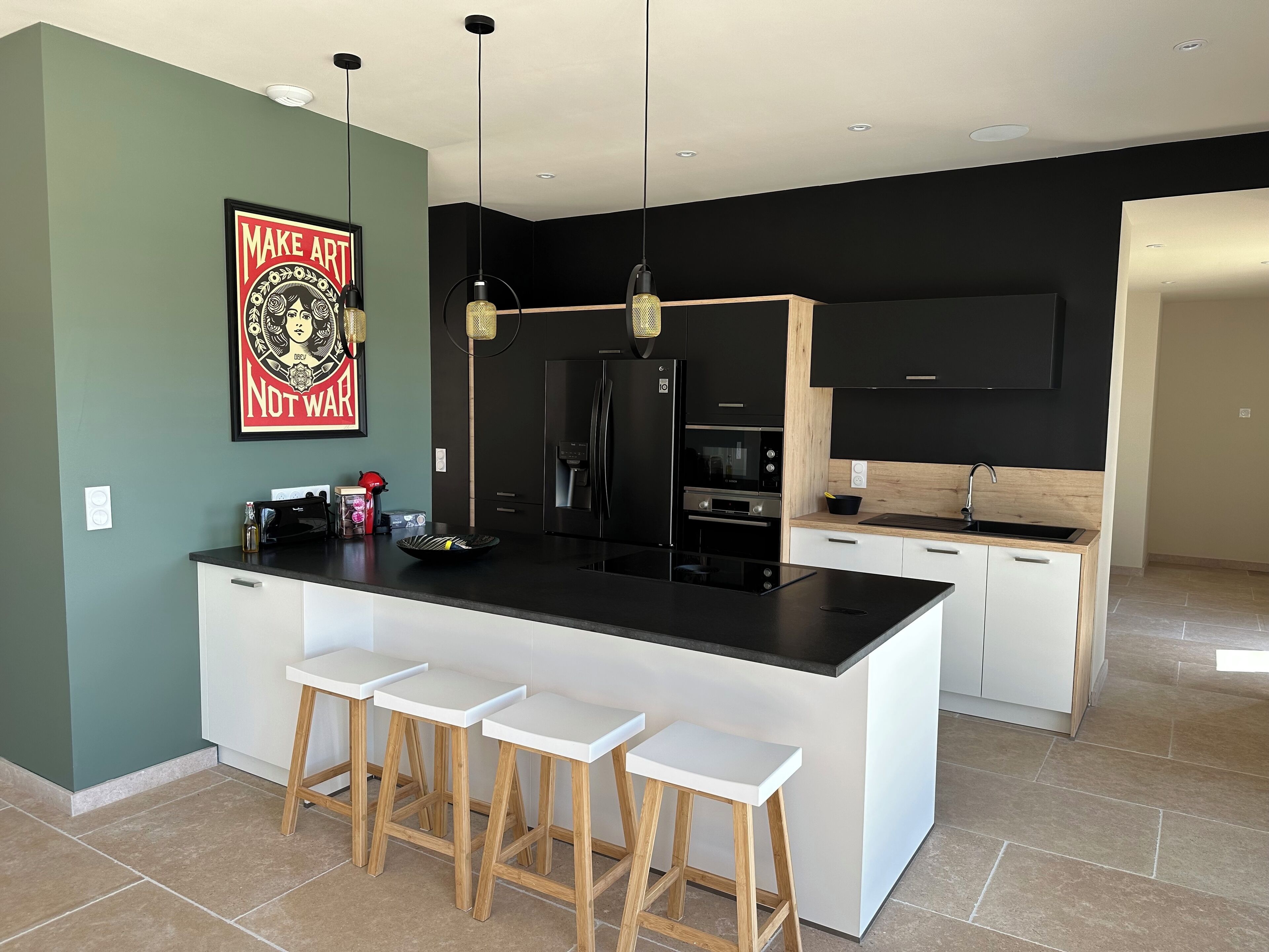 Magnifique Villa Neuve Avec vue sur les Dentelles de Montmirail!