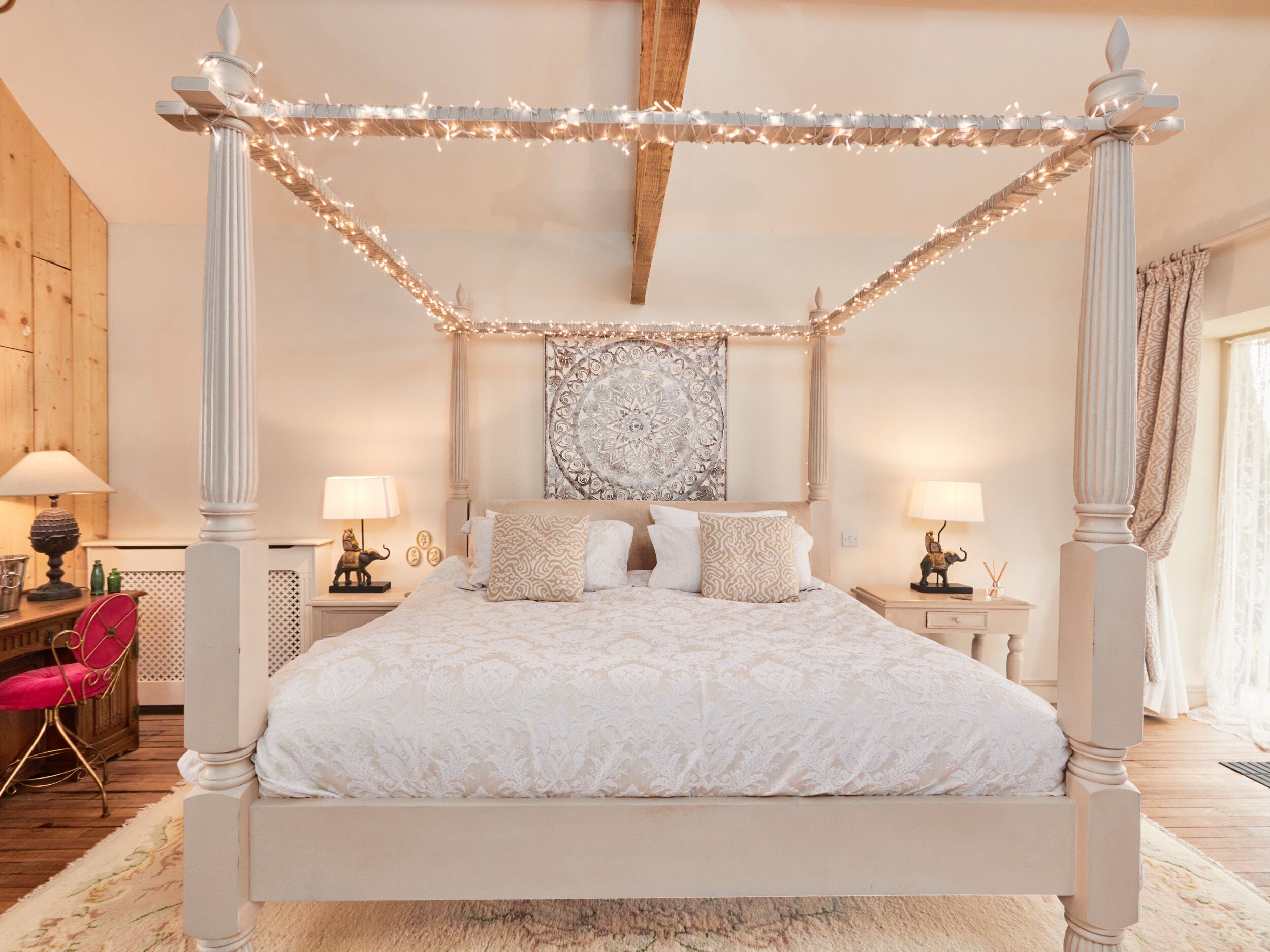 LOVE NEST, pet friendly, character holiday cottage in Bakewell