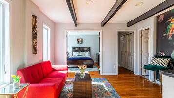 5 Schlafzimmer, Bügeleisen/Bügelbrett, WLAN, Bettwäsche