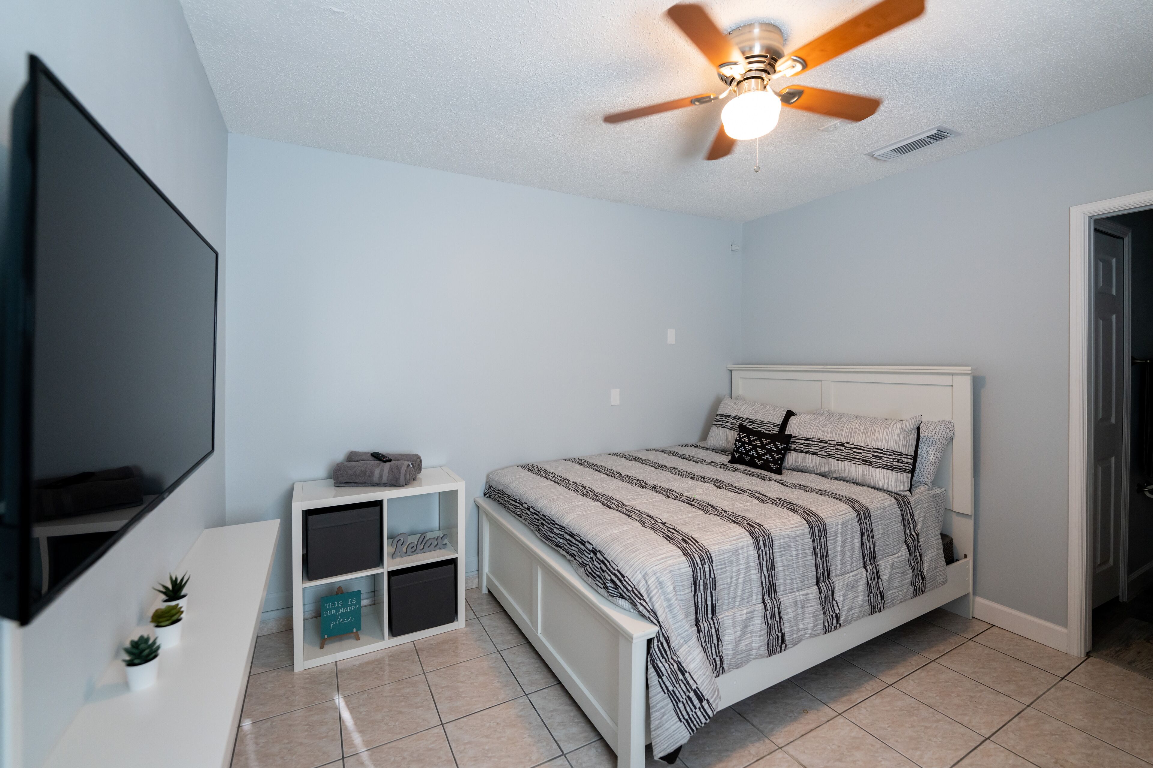 Orlando Studio - Private Entrance! 30 Mins. From Disney & 10 Mins. From Airport