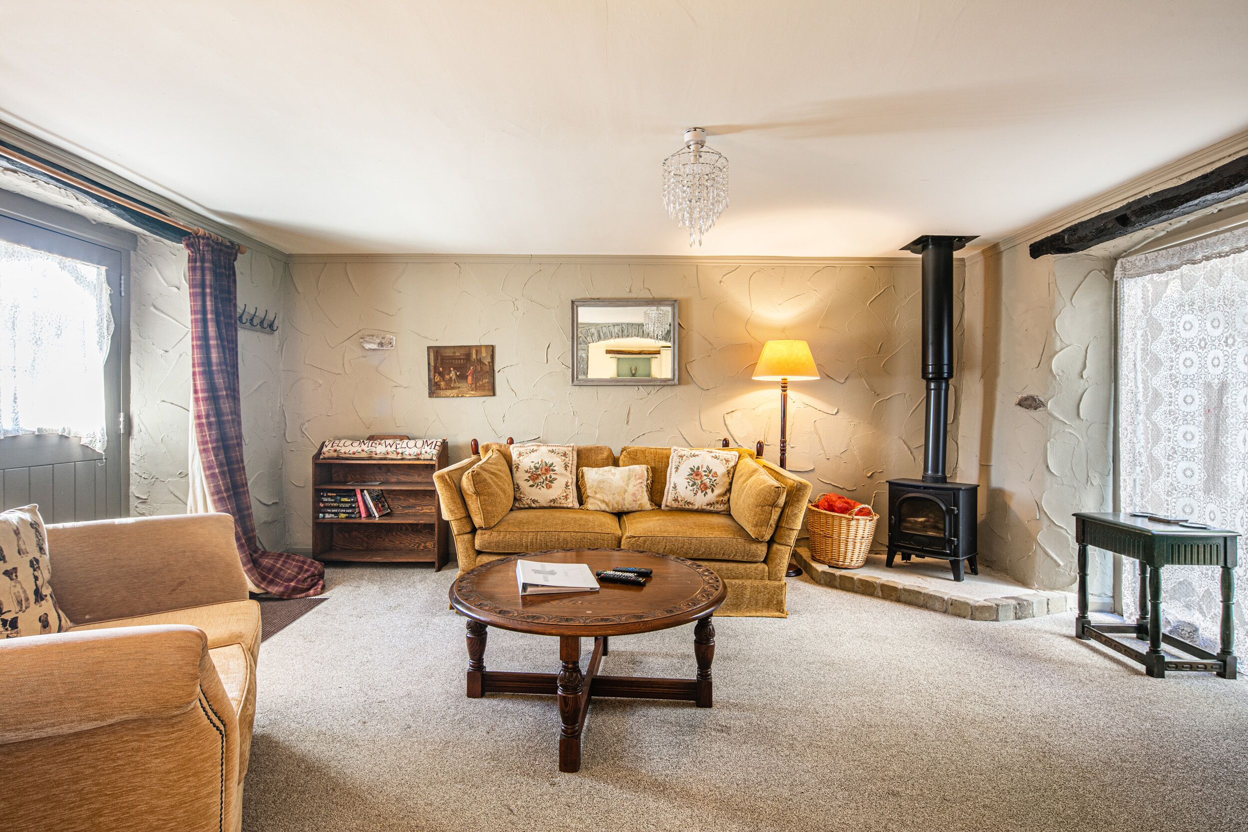 FRUITPIP, pet friendly, character holiday cottage in Bakewell