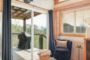 Interior - “TN Jack” - *New* Whiskey Game Cabin (Townsend)