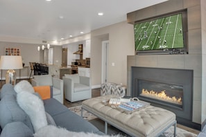 Condo, 3 quartos | Área de estar