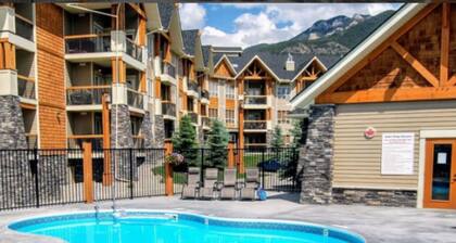 4-Bedroom Condo in Radium, BC