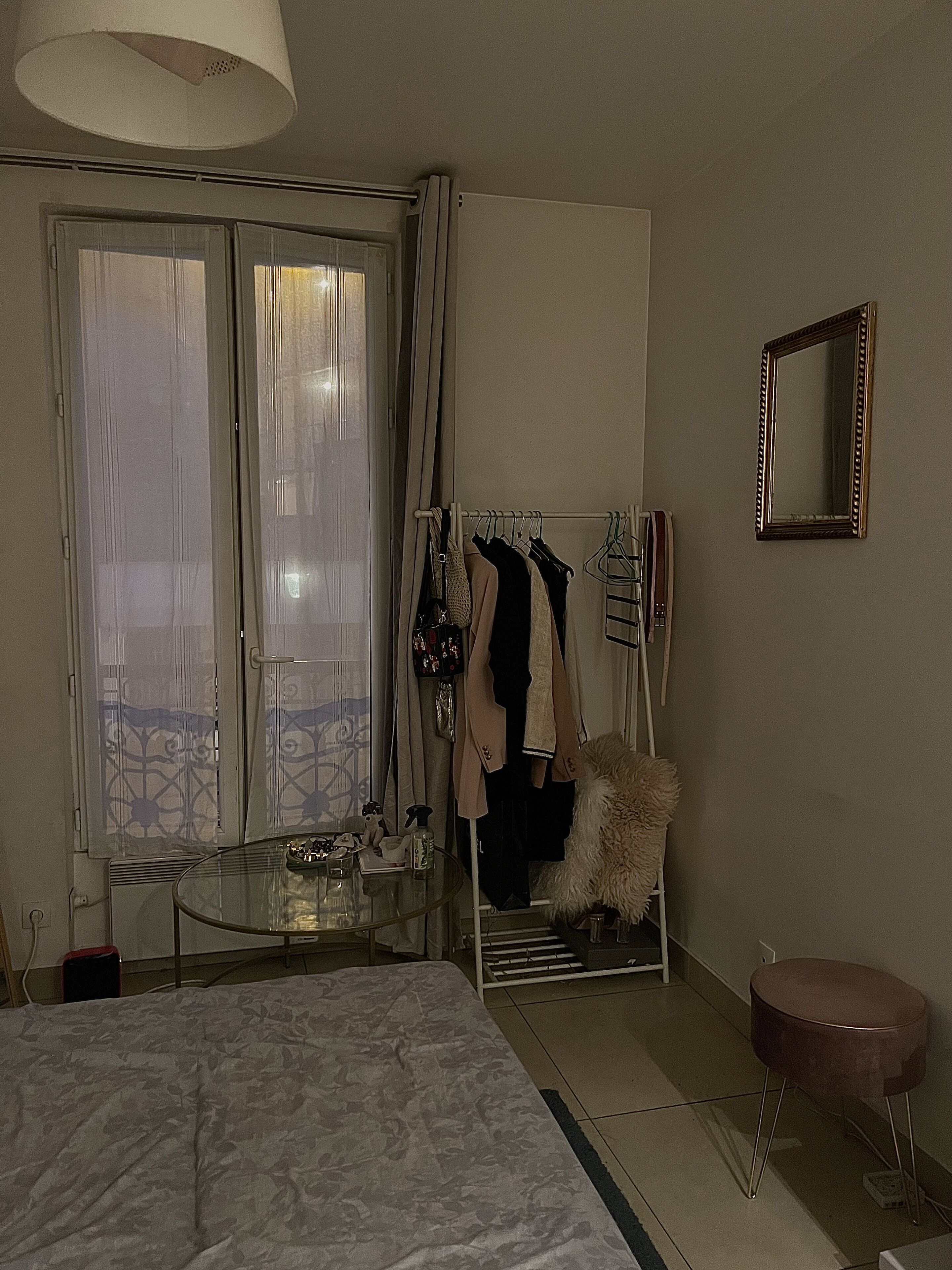 WiFi, bed sheets