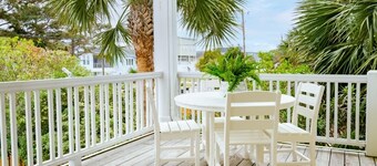 New Listing - 4 bedroom with elevator, dog friendly!