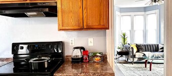 Cozy 4 Bed 2 Bath Apartment