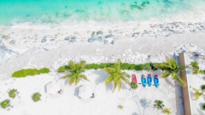 On the beach - 5 Bdr Beachfront Home-Turks & Caicos (Whitby)