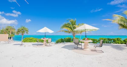 5 Bdr Beachfront Home-Turks & Caicos
