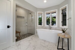 Badewanne, Haartrockner