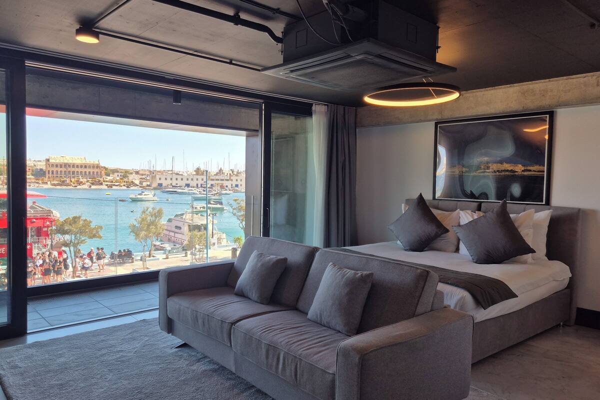 1 habitación, minibar, caja de seguridad en la habitación y escritorio