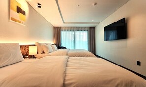 ห้องทวิน | ห้องพักตกแต่งอย่างมีเอกลักษณ์, ตกแต่งพิเศษโดยเฉพาะ, โต๊ะทำงาน, Wi-Fi ฟรี