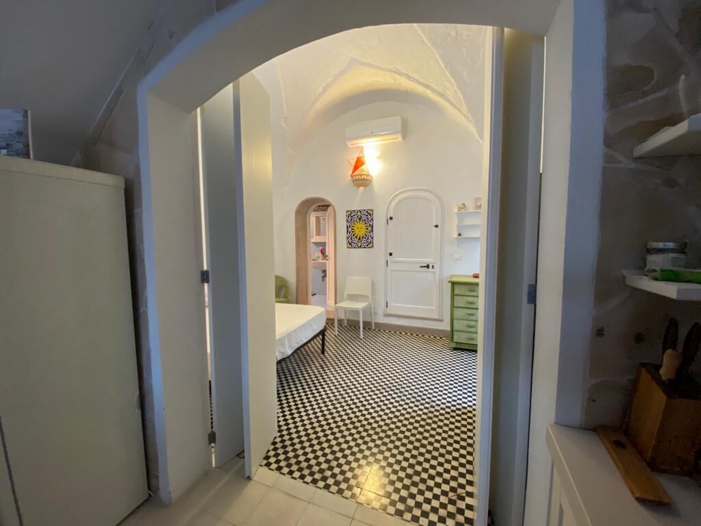 2 bedrooms, iron/ironing board, bed sheets