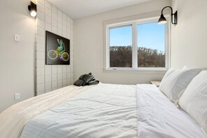 2 slaapkamers, een strijkplank/strijkijzer, wifi, beddengoed