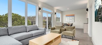 Staggerwing - MTB Oasis