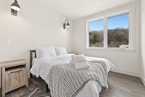 2 soverom, strykejern/-brett, wi-fi og sengetøy