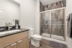 Shower, hair dryer, towels - Rendezvous - MTB Oasis (Bella Vista)