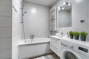 Apartamento | Baño | Artículos de higiene personal gratuitos y toallas