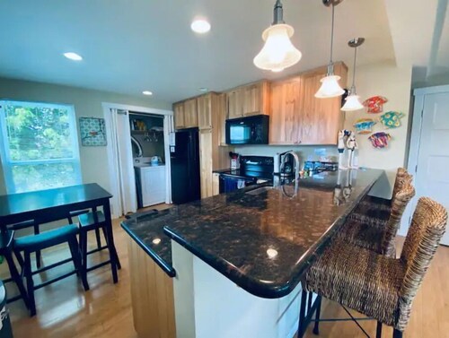#170 Condo near large pool & shuttle to Gorge Amp-book separately