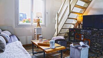 Televisie en een open haard