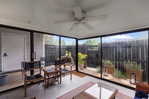 Interior - 2 Bed Rm 2.5 Bath, Dog Friendly, Sleep 5, Stocked Kitchen, Sun Room, Close to Shopping & Hospitals (Dothan)