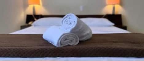 Standard Double Room, 1 Double Bed | Desk, free WiFi