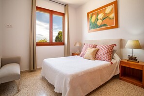 Room - CANA IRENE Tranquila Casa con Piscina y Barbacoa a 2km de la Playa de Cala Bassa (Sant Josep de sa Talaia)