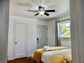 1 habitación, wifi gratis y ropa de cama