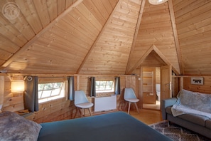 1 chambre, rideaux occultants, Wi-Fi gratuit, draps fournis