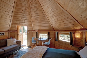 1 chambre, rideaux occultants, Wi-Fi gratuit, draps fournis