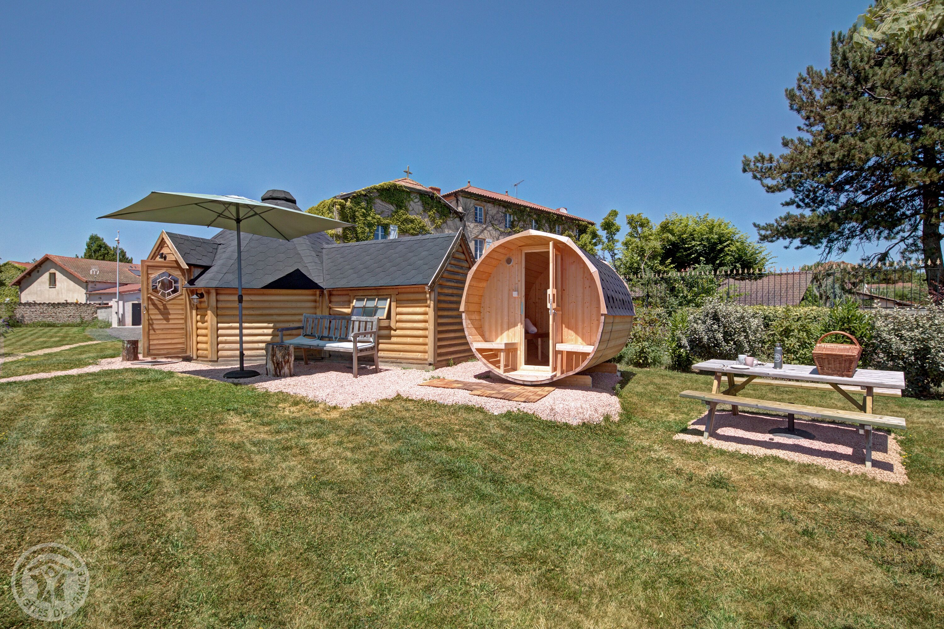 Family Cabin, 1 Queen Bed with Sofa bed, Non Smoking (Laponie) | Terrace/patio