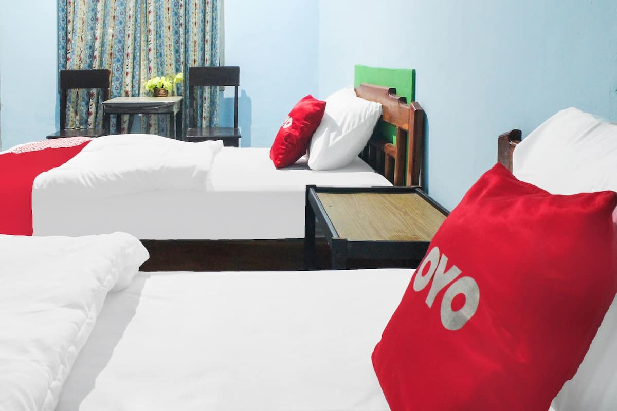 Standard Twin Room | Laptop workspace, free WiFi, bed sheets