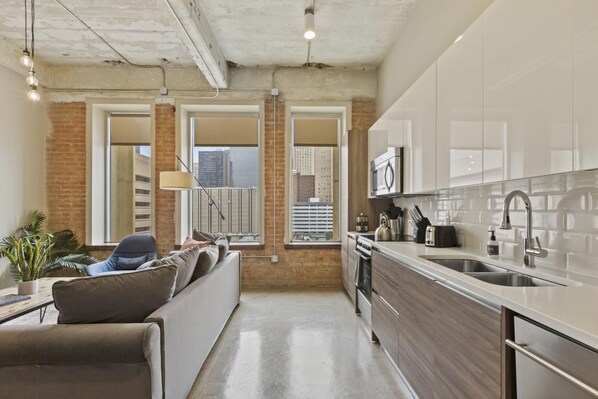 2 bedrooms - Convention Center Contactless 2bd Downtown (Dallas)