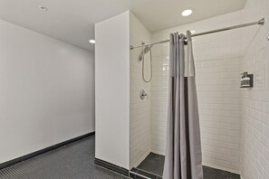 2 bedrooms - Convention Center Touchless 3bd in Downtown (Dallas)
